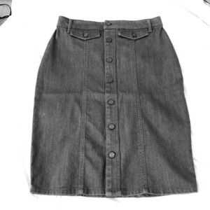 Grey denim skirt
